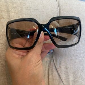 Authentic Gucci Horsebit sunglasses oversized wrap around style